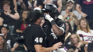 Brown batea 2 jonrones; Atléticos doblegan a Medias Blancas