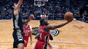 Con 30 puntos de McCollum, Pelicans superan a los Grizzlies