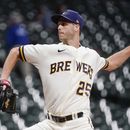 Gigantes firman al zurdo Taylor Rogers, se une a su gemelo