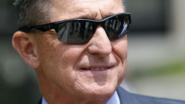 Juez desestima caso contra Michael Flynn tras indulto
