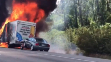 se incendia el camion de mudanzas de una familia cubana camino a miami