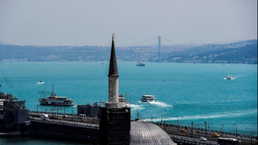 ¿por que el mar negro se volvio turquesa repentinamente?