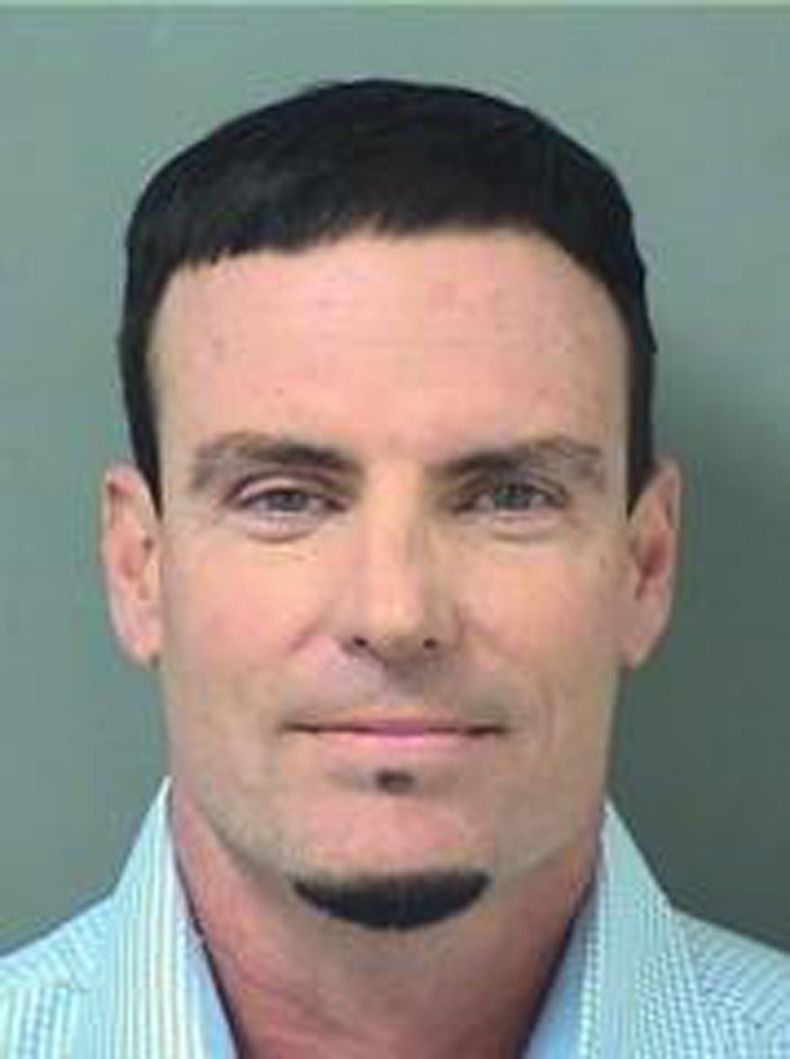 ESP-CEL_VANILLA_ICE-ARRESTO-0.jpg
