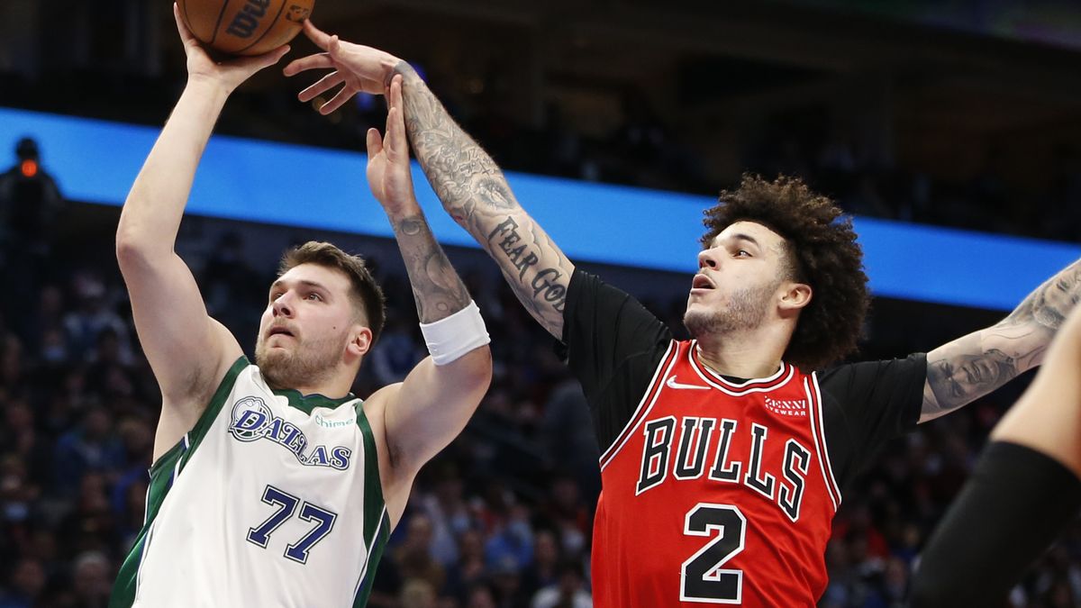 Doncic firma triple-doble en triunfo de Mavericks ante Bulls