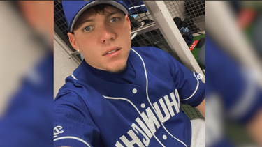 la federacion cubana de beisbol demandara por 10 millones de dolares a yariel rodriguez