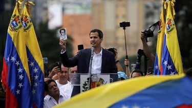 LO ÚLTIMO: Llaman a oficialistas a proteger a Maduro