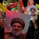Manifestantes iraníes con retratos del finado líder de Hezbollah Hasán Nasrala, en Teherán el 1 de octubre del 2024. (Foto AP/Vahid Salemi)