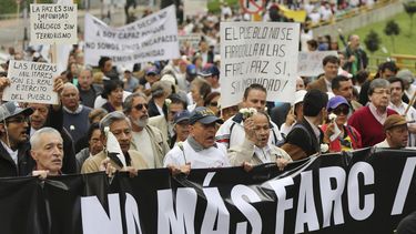 victimas de las farc exigen la extradicion de los terroristas