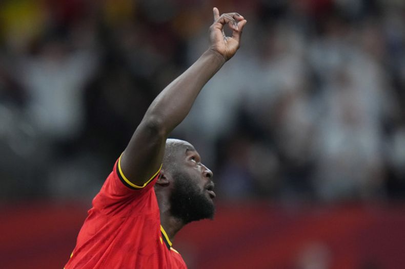 Romelu Lukaku, de Bélgica, festeja su gol ante Nueva Zelanda durante el duelo mundialista del viernes 26 cde junio de 2026 en Vancouver, Canadá (Darryl Dyck/The Canadian Press via AP)