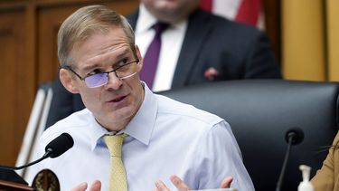 Legisladores republicanos ordenan comparecer a fiscal