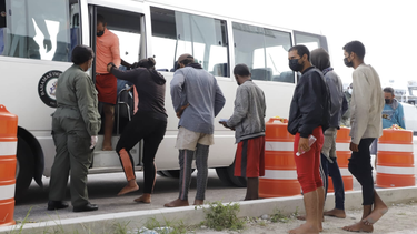 minrex dice que atendio a familiares de cubanos desaparecidos en alta mar, que protestaron frente a la embajada de bahamas 