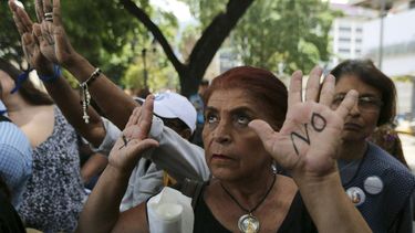 Banco Central de Venezuela reconoce debacle de la economía