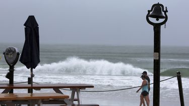 tormenta emily ocasiona fuertes lluvias en florida