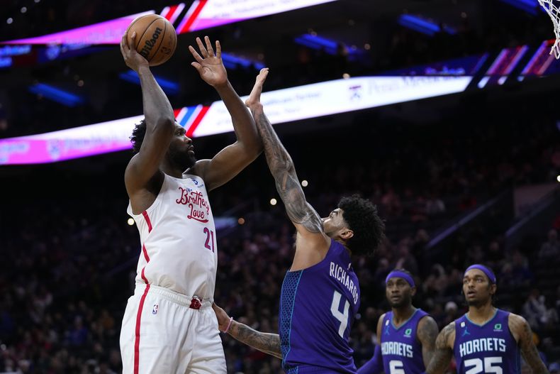 DEP-BAS HORNETS-76ERS