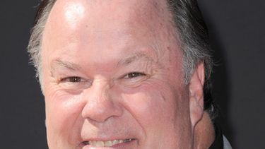 ARCHIVO - El actor Dennis Haskins llega a la ceremonia de los premios ESPY en Los Ángeles el 17 de julio de 2013. (Foto Jordan Strauss/Invision/AP, archivo)
