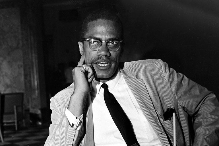Jueza exonera a dos hombres por el asesinato de Malcolm X