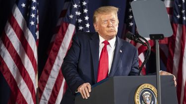 Trump propone jardín de héroes en pleno debate de monumentos
