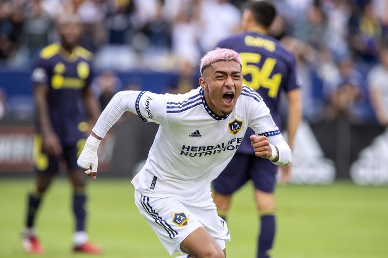 DEP-FUT LA GALAXY-BARCELONA-ARAUJO