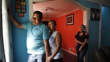 Salvadoreño con TPS contempla dejar EEUU agradecido