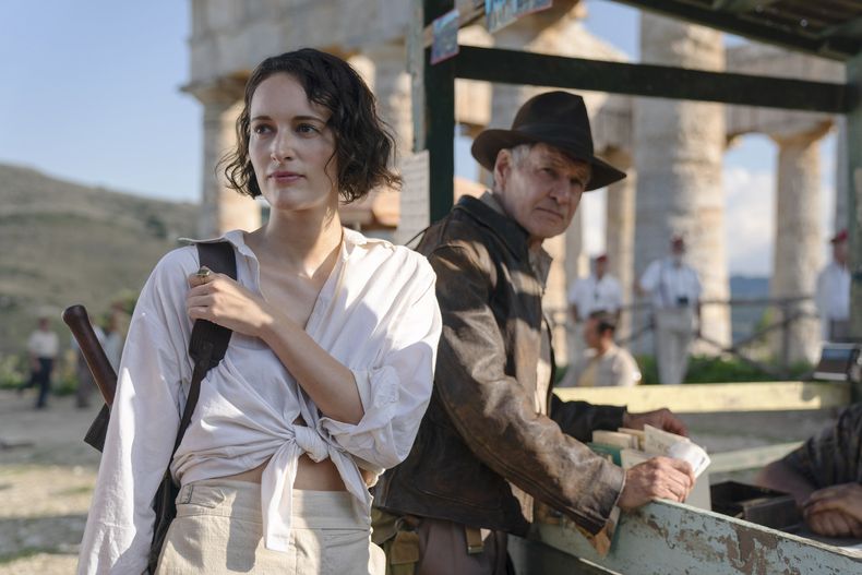 En esta imagen proporcionada por Lucasfilm, Phoebe Waller-Bridge, izuiqerda, y Harrison Ford en una escena de Indiana Jones and the Dial of Destiny. (Lucasfilm Ltd. vía AP)