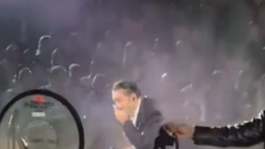 alejandro fernandez vomita en pleno escenario