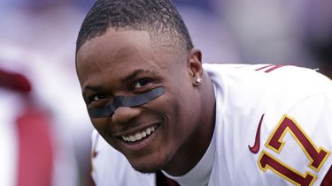 Fuente AP: McLaurin extiende su contrato con Washington