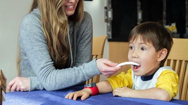 Reloj biológico podría causar insomnio en niños