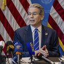 El secretario del Tesoro de EEUU, Scott Bessent, durante una conferencia de prensa en Ginebra, Suiza, el 12 de mayo de 2025. (Jean-Christophe Bott/Keystone vía AP)