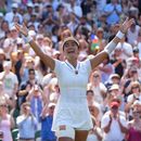Alexandra Eala, de las Filipinas, celebra tras ganar el partido de tercera ronda de individuales femeninos contra Iga Świątek, de Polonia, en el Campeonato de Tenis de Wimbledon en Londres, el sábado 4 de julio de 2026. (Foto AP/Maja Smiejkowska)