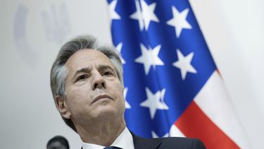 El secretario de Estado de Estados Unidos, Antony Blinken, asiste a una conferencia de prensa con el ministro del exterior ucraniano luego de sostener conversaciones en Kiev, Ucrania, el miércoles 15 de mayo de 2024. (Brendan Smialowski, Pool Photo vía AP)