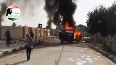 americateve | Fotograf&iacute;a tomada de un video publicado por Iraqi0Revolution, un grupo que apoya a a la organizaci&oacute;n vinculada a al-Qaida Estado Isl&aacute;mico de Irak y el Levante el mi&eacute;rcoles 11 de junio, cuyo contenido fue verificado por the Asso