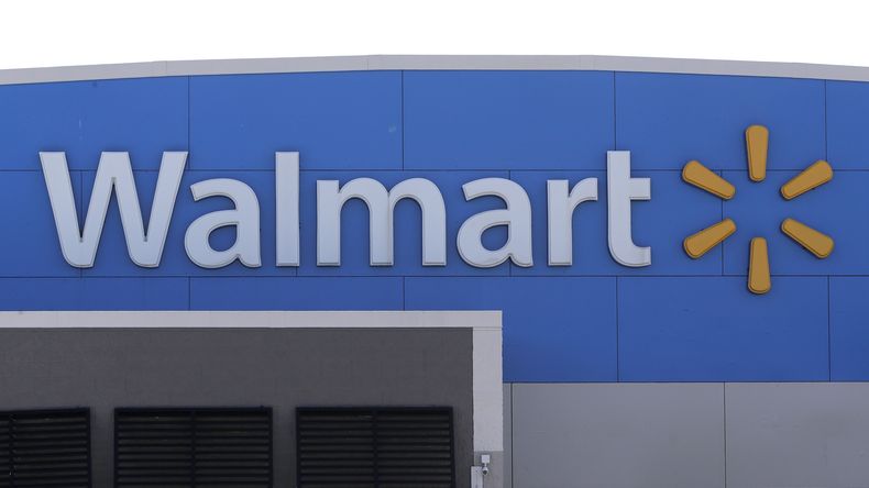 El exterior de una tienda Walmart, en Walpole, Massachusetts, el 3 de septiembre de 2019. (AP Foto/Steven Senne, Archivo)