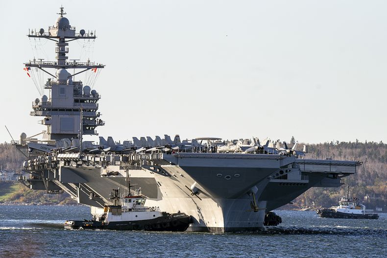 ARCHIVO - El portaaviones estadounidense Gerald R. Ford llega el 28 de octubre de 2022 a Halifax, Canadá. (Andrew Vaughan/The Canadian Press vía AP, archivo)
