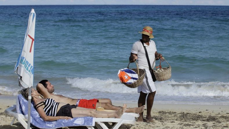 En los últimos años el régimen de los Castro ha convertido el turismo en una apuesta estratégica como vía para modernizar un sistema económico en ruinas.