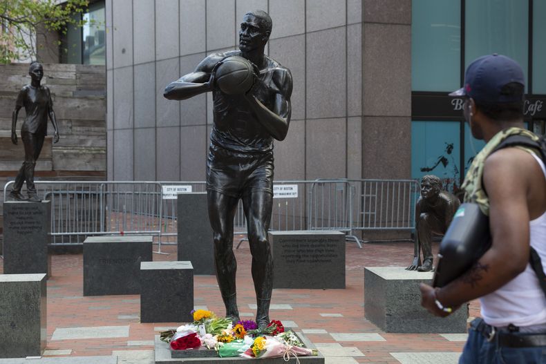 DEP-BAS BILL RUSSELL-EL MILITANTE