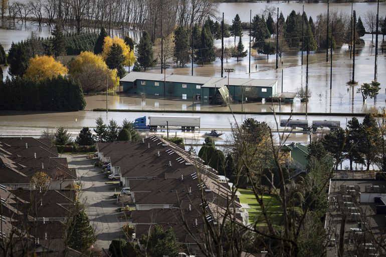 Canadá: Deslaves por fuertes lluvias dejan al menos 1 muerto