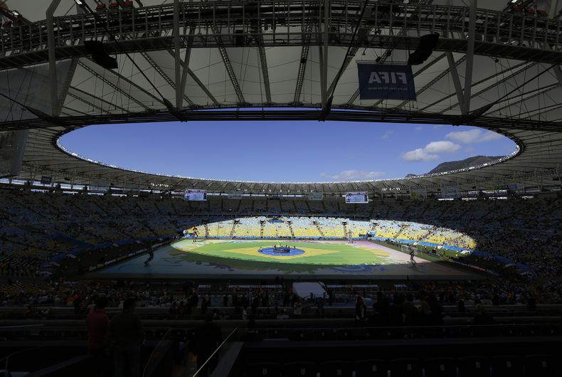 ARCHIVO - Una vista general de la ceremonia de clausura, antes de la final mundialista entre Argentina y Alemania en Maracaná, el 13 de julio de 2014 (AP Foto/Hassan Amma, archivo)