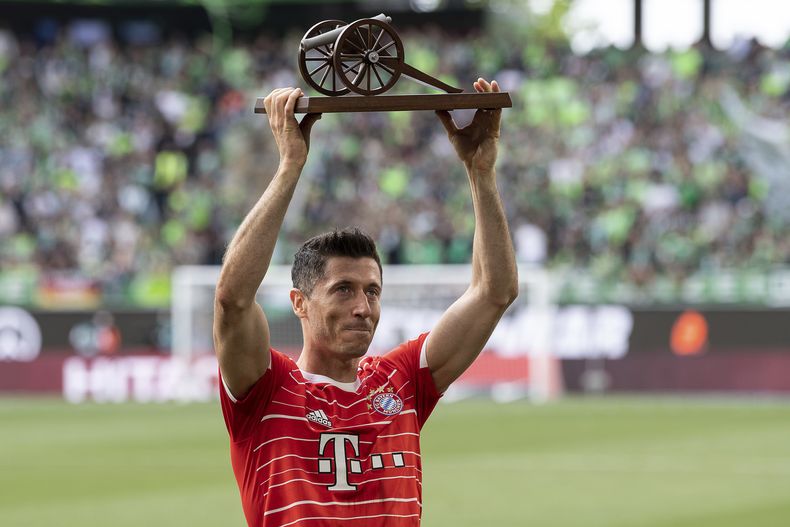 DEP-FUT BAYERN-LEWANDOWSKI