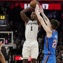 Spurs cortan racha con triunfo sobre Thunder 122-120