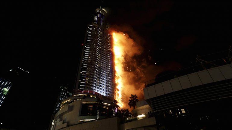 Incendio en un hotel en el centro de Dubai