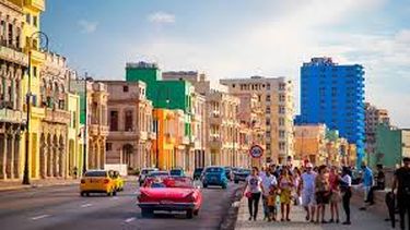 Turismo en Cuba se desploma un 23 % en los primeros siete meses de 2025