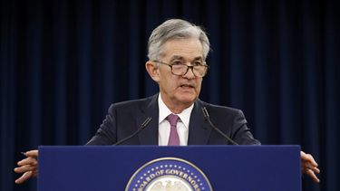 Powell: Urge recuperar el crecimiento del ingreso económico
