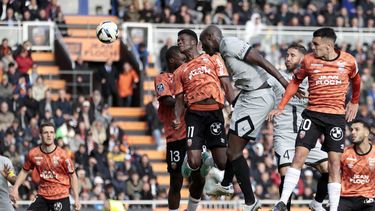 Sin Messi, el PSG se impone 2-1 en visita a Lorient