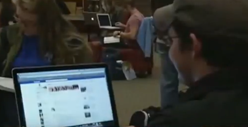 La Fiscalía Estatal publicó una alerta sobre la creación de varias cuentas en las redes sociales pidiendo a los usuarios envíen fotos sexualmente explicitas de amigos o conocidos para ser publicadas sin su permiso.