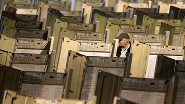 poderosos lideres del congreso de ambos partidos piden investigar sobre la posible filtracion de rusia en las elecciones presidenciales