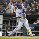 Perez y Merrifield jonronean, Reales ganan a Medias Blancas