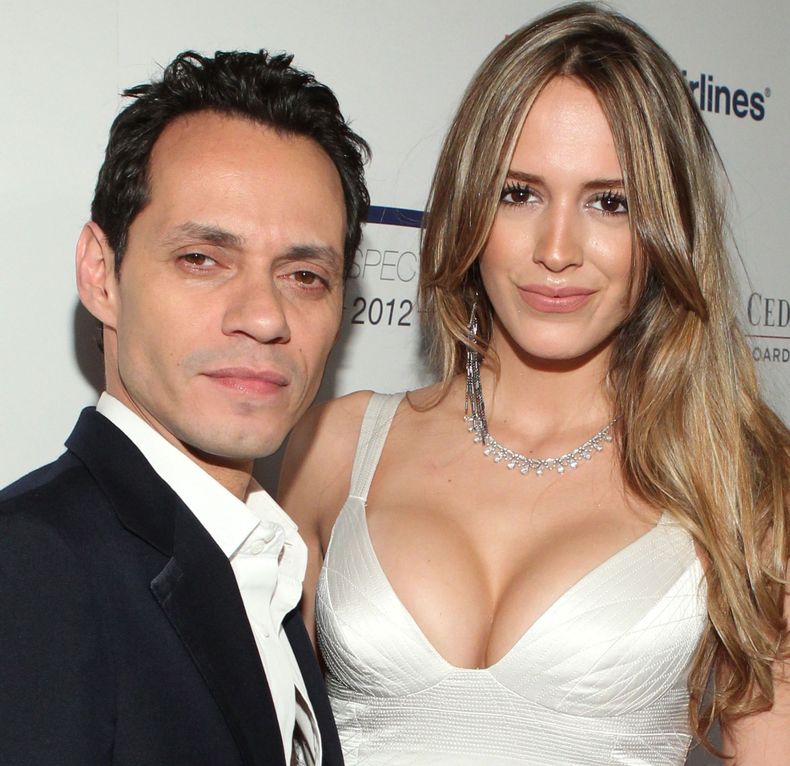 SAN JUAN, Puerto Rico (AP) -- Marc Anthony y la modelo venezolana Shannon de Lima se convirtieron el martes en marido y mujer.