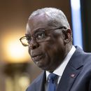 ARCHIVO - El secretario de Defensa de Estados Unidos, Lloyd Austin, testifica ante una comisión del Senado, el 31 de octubre de 2023, en el Capitolio, Washington. (AP Foto/Manuel Balce Ceneta, Archivo)
