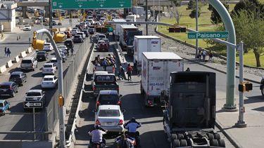 trump amenaza con cerrar frontera con mexico en dias