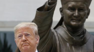 Trump presume manejo de protestas en DC como ejemplo